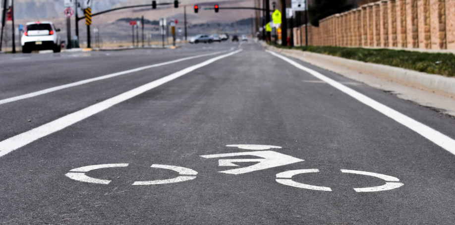 Closeup of bike lane painted on 11800 South in Herriman