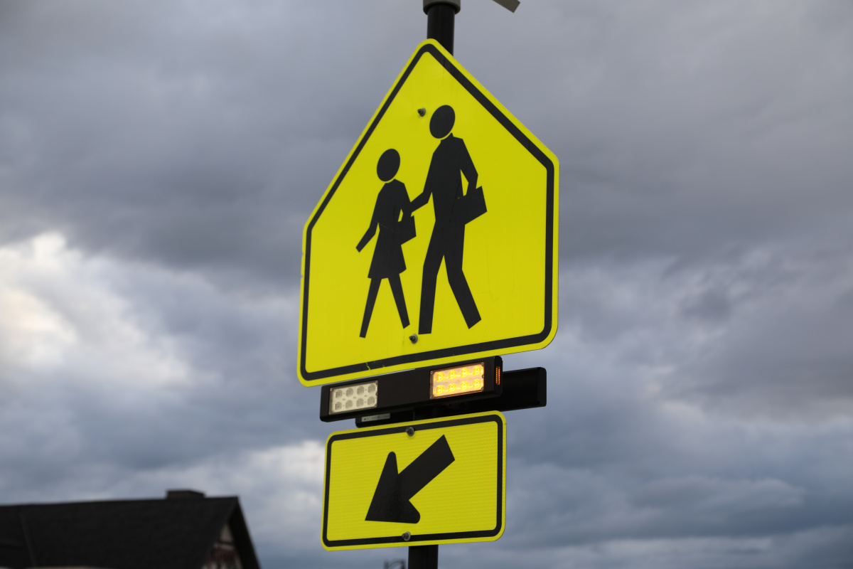 School Crossing Flashing Lights